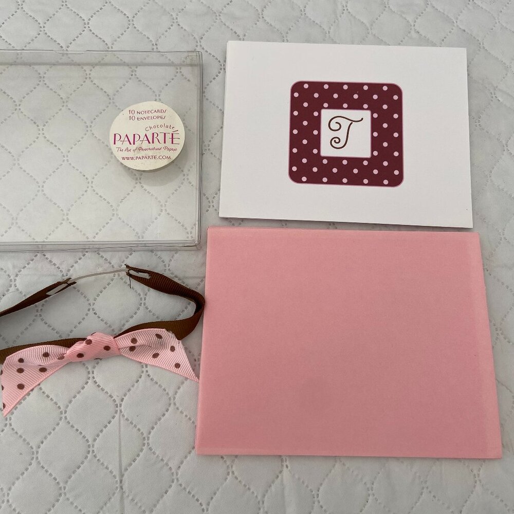 9 Blank Note cards with Cursive T Initial and 9 Pink Envelopes - Picture 2 of 4